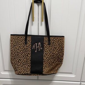 Chic Leopard Print Tote with Black Straps